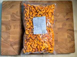 Чичарроны со вкусом сметаны и лука: Кешью 