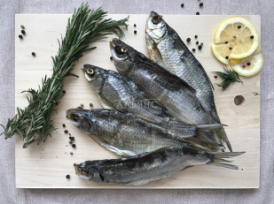 Арахис жареный соленый: Вобла вяленая астраханская крупная