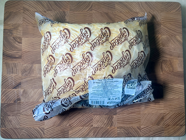 Сыр 1 кг ГОРНЫЙ СЫРОВАР (Паутинка со вкусом красной икры) в Орске