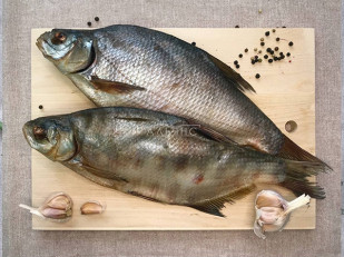 Рыцарское мясо олень: Лещ цимлянский вяленый